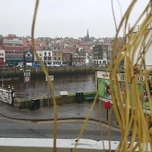 Apartment Bridge Luxury, Whitby